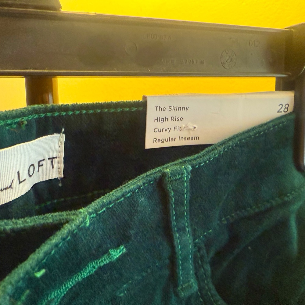 LOFT brand Green “The Skinny” high rise curvy fit pants